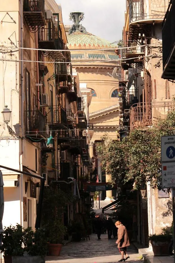 B&B Teatro Palermo 3*,  Italia
